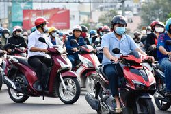 Từ 1/7/2026, Hà Nội dự kiến thí điểm cấm xe máy xăng tại 9 phường nội đô