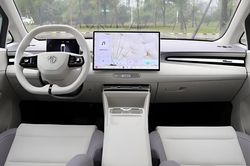 Hatchback hạng A giá 255 triệu đồng thiết kế hiện đại như Hyundai Grand i10, rẻ hơn cả Kia Morning về Việt Nam giá bao nhiêu?