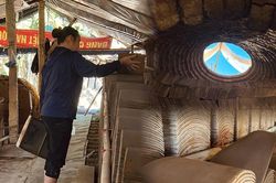 Lạng Sơn: Ngôi làng duy nhất còn 'đỏ lửa' giữ nghề làm ngói âm dương