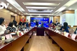 Nhiều kinh nghiệm quốc tế về AI được chia sẻ tại lớp tập huấn của Đài Tiếng nói Việt Nam