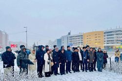 Đoàn đại biểu cấp cao tỉnh Thanh Hóa dâng hoa Lăng V.I.Lênin và Tượng đài Chủ tịch Hồ Chí Minh tại Liên bang Nga