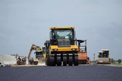 Cận cảnh cao tốc Cần Thơ - Cà Mau trước ngày thông xe
