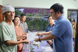 Báo Người Lao Động phát động chương trình triệu tập vở cho học sinh vùng bị thiên tai
