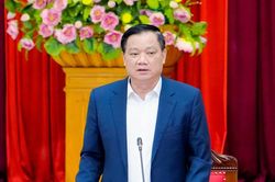 Bí thư Tỉnh ủy Nguyễn Khắc Thận chủ trì phiên họp Ban Thường vụ Tỉnh ủy