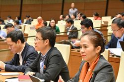 Quốc hội th&ocirc;ng qua 4 dự thảo luật trong ng&agrave;y l&agrave;m việc thứ 29, Kỳ họp thứ 10