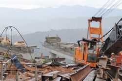 Đầu tư công - Giải pháp đi đôi với hành động