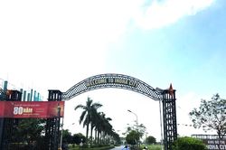 Người dân bị 'treo' sổ đỏ tại Khu công nghiệp Nam Hà Nội: Văn phòng đăng ký đất đai nói gì?