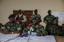 Quân đội đảo chính ở Guinea-Bissau, phế truất tổng thống