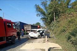 Khởi tố vụ án, tạm giữ lái xe gây tai nạn làm 4 người tử vong