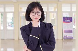 Nữ sinh giành phần thưởng 1 tỷ đồng ở sân chơi về kiến thức tài chính