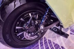Xe máy điện giá 34,5 triệu đồng pin khỏe, sở hữu khóa thông minh, động cơ chống nước đẹp hơn SH Mode, rẻ ngang Vision