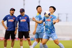 Bóng đá nam SEA Games 33: Người thiên hạ lo chuyện thiên hạ