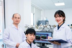 Siết chặt tiêu chuẩn chất lượng đào tạo ngành Y và Luật, không để 'thầy bói mù sờ voi'