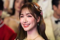 Hòa Minzy đón nhận tin vui