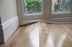 5 loại sàn nhà đẹp mã nhưng nhanh xuống cấp, dễ phải thay sớm