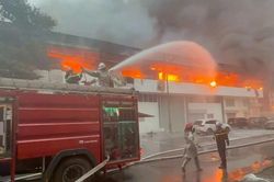 Cháy tại nhà máy bia Hà Nội