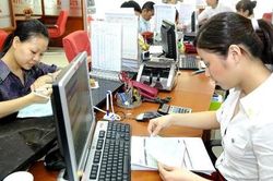 Tiền gửi ngân hàng tăng mạnh