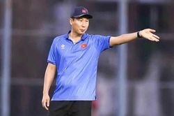 Trước trận ra quân, HLV Kim Sang-sik nói 'bây giờ gặp Lào không còn dễ dàng'
