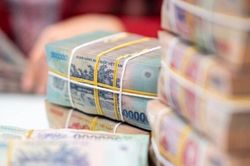 Lãi suất liên ngân hàng lên đỉnh, Ngân hàng Nhà nước bơm ròng hỗ trợ thanh khoản