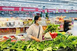 Bộ Công Thương sắp trình chính sách chuyển đổi gần 7.000 chợ truyền thống thành các cửa hàng tiện ích, trung tâm thương mại hiện đại