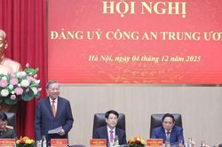 Xây dựng lực lượng Công an nhân dân cách mạng, chính quy, tinh nhuệ, hiện đại
