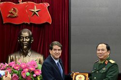 Báo Quân đội nhân dân tiếp đoàn Thông tấn Prensa Latina Cuba, thảo luận hợp tác truyền thông