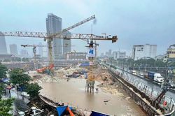 Yêu cầu dừng thi công dự án liên quan sụt lún gây 'hố tử thần'