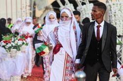 Lễ cưới tập thể sau làn đạn ở Gaza
