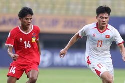 SEA Games 33: HLV Kim Sang Sik lo cho U22 Việt Nam