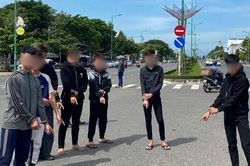 10 đối tượng bị bắt giam sau màn hỗn chiến vì 'nhìn đểu'