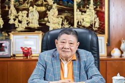 Doanh nhân Hàng Vay Chi - Hơn 40 năm dẫn dắt Việt Hương và kiến tạo khu công nghiệp