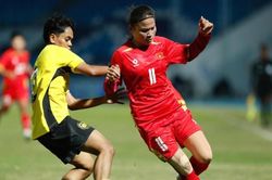 Thái Thị Thảo lập hat-trick giúp Việt Nam 7-0 Malaysia