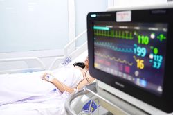 Tin mới tình hình sức khỏe 2 nạn nhân sống sót trong vụ cháy quán ăn ở TP.HCM