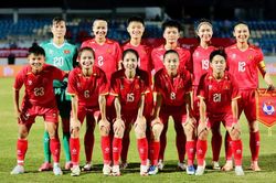 Thất bại 0-1 đáng tiếc, đội tuyển nữ Việt Nam mất vị trí dẫn đầu