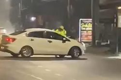Tạm giữ đối tượng vi phạm nồng độ cồn, tông thẳng vào CSGT khi bị kiểm tra