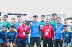 Nữ Việt Nam thắng 7-0; U-22 nhận tiếp lửa trước Malaysia
