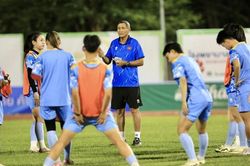 Tuyển nữ Việt Nam đấu Philippines 18:30, siết bóng bổng