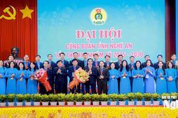 Đồng chí Kha Văn Tám tái đắc cử Chủ tịch Liên đoàn Lao động tỉnh Nghệ An