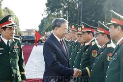 Tổng Bí thư Tô Lâm: Tập trung xây dựng lực lượng vũ trang Quân khu 9 cách mạng, chính quy, tinh nhuệ, hiện đại