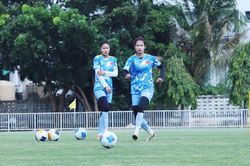 Tuyển bóng đá nữ Việt Nam phải 'hành xác' ở SEA Games 2025, ảnh hưởng đến thể lực của các cầu thủ