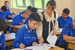 Những bước tiến bền vững trong công tác xóa mù chữ