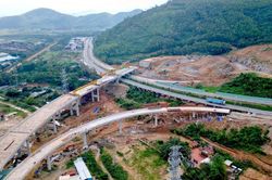 Giải ngân vốn đầu tư công duy trì đà tích cực