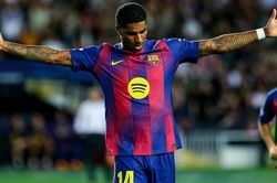 Rashford thăng hoa, Man Utd đối mặt ván cờ chuyển nhượng khó