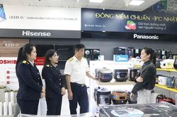 Thuế cơ sở 15 tỉnh Phú Thọ - Dẫn đầu trong chuyển đổi hộ kinh doanh từ nộp thuế khoán sang kê khai