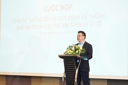 Việt Nam siết chặt phối hợp liên ngành, triển khai quy định đầu tiên về thiết bị an toàn trẻ em trên ô tô từ năm 2026