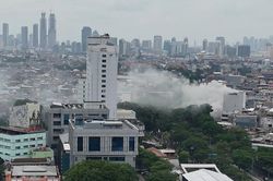 Cháy tòa nhà 7 tầng ở Indonesia, 20 người chết