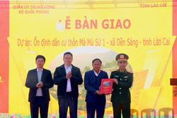 Bàn giao dự án ổn định dân cư tại Dền Sáng (Lào Cai)