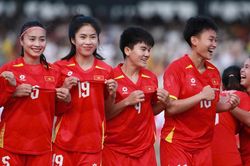 Chiến thắng 2-0, ĐT nữ Việt Nam chính thức lọt vào bán kết SEA Games 2025