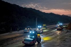Ngày đêm thi công đoạn tuyến bắt đầu của cao tốc Bắc - Nam