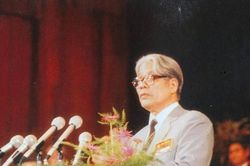 Đại hội lần thứ VIII của Đảng: Đẩy mạnh công nghiệp hóa, hiện đại hóa đất nước